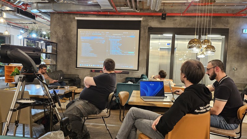 Foto z ContextLoop 2